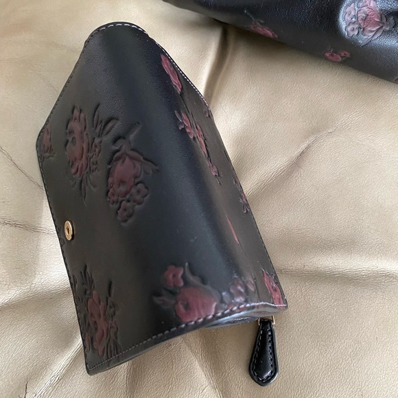 LKNW Coach Faye Shoulder Bag & Wallet Set Leather Floral Print Black/Wine - Picture 15 of 16